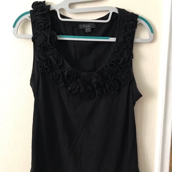 Forever 21 Tops - Black shirt with floral design